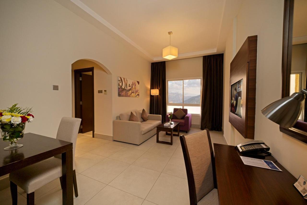 Action Hotel Ras Al Khaimah מראה חיצוני תמונה